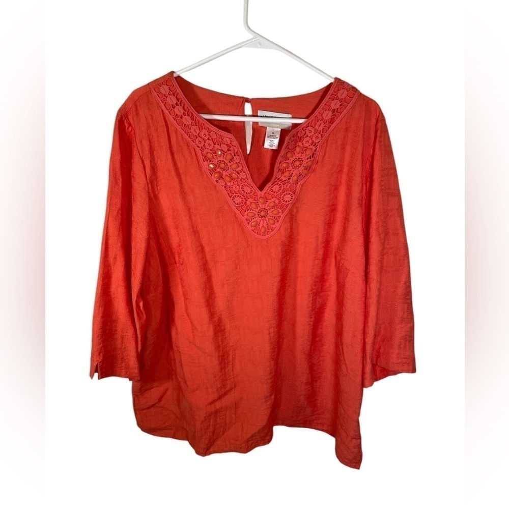 Alfred Dunner women’s beaded lace textured tunic